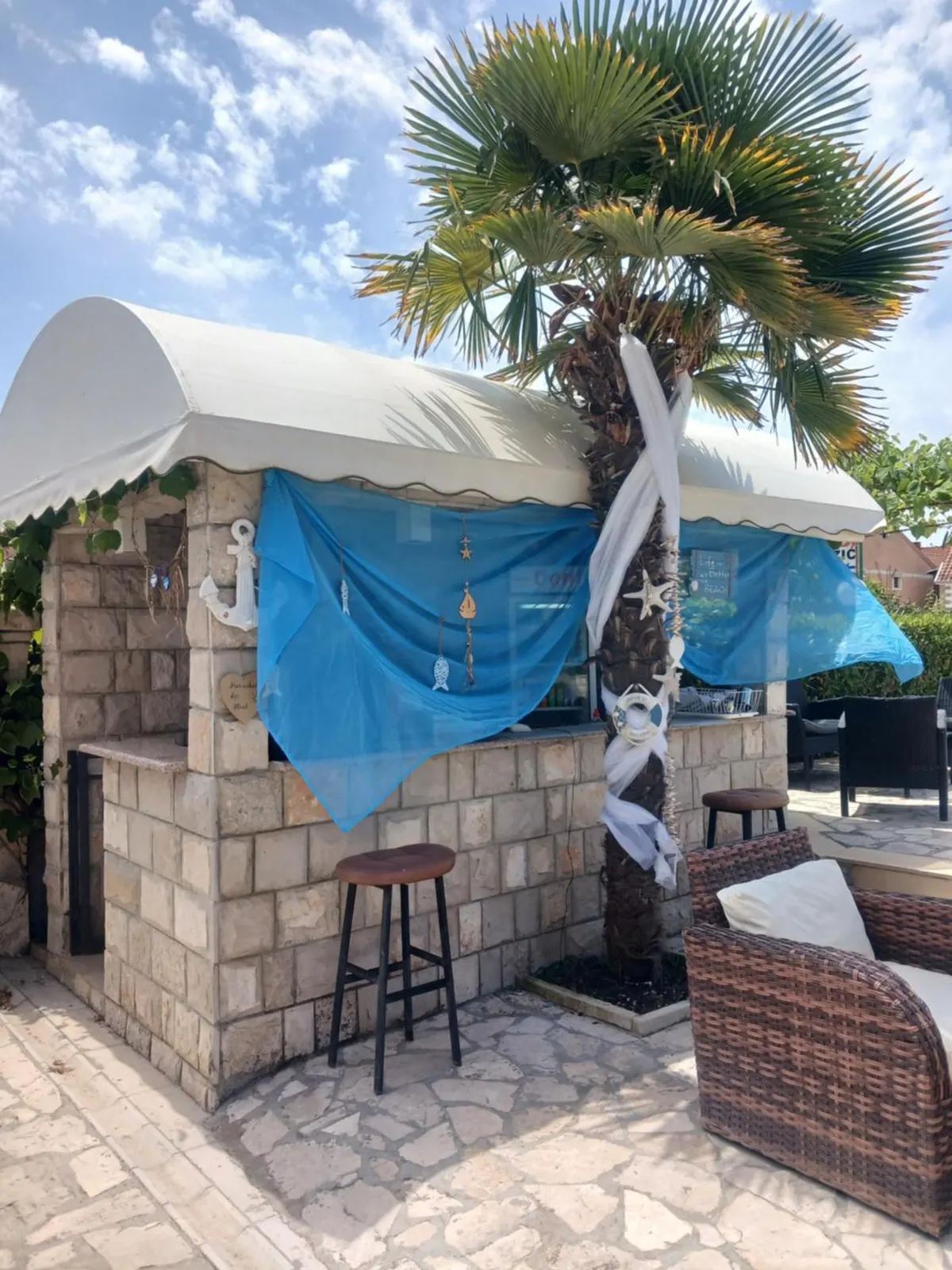Pool bar and shaded seating area